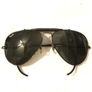 Ray-Ban aviators sunglasses